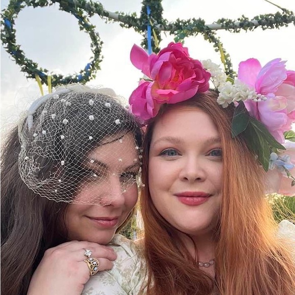 Meet your Posher, Danae - Picture 2 of 3